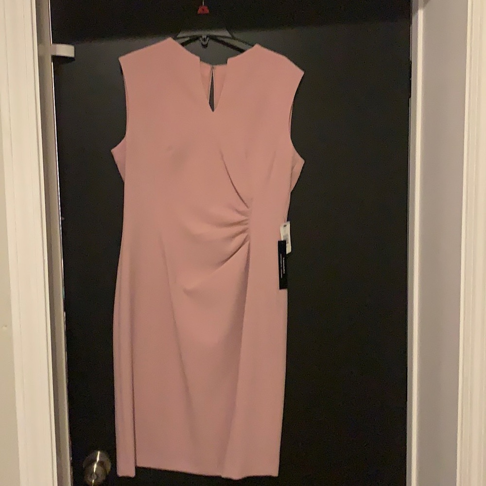Womens Tahari dress, Demi rose, vneck